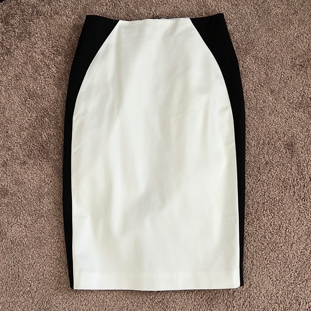 Bebe Skirt